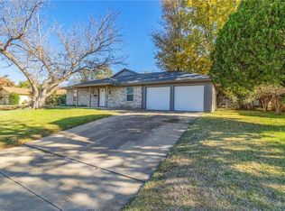 6241 Wheaton Dr, Fort Worth, TX 76133