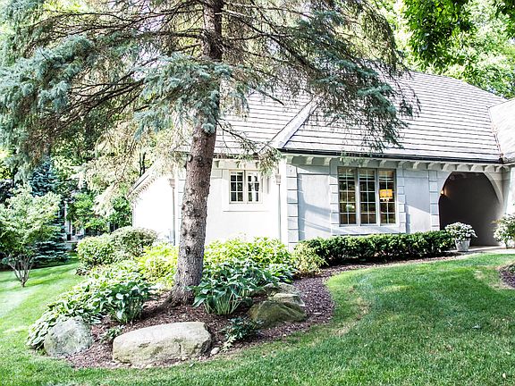 5th image of 5460 Bristol Parke Dr #1