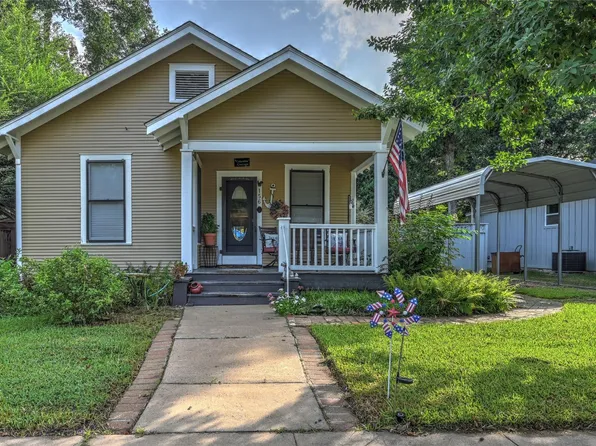 156 2nd Ave, Columbus, TX 78934
