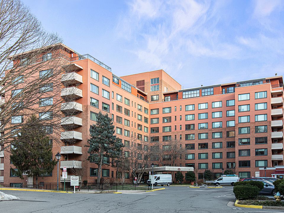 1st image of 1021 Arlington Blvd APT 624