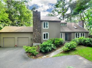 23 Highridge Dr, Granby, CT 06035