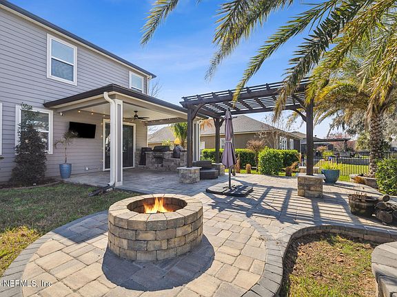 3rd image of 5140 CLAPBOARD CREEK Drive