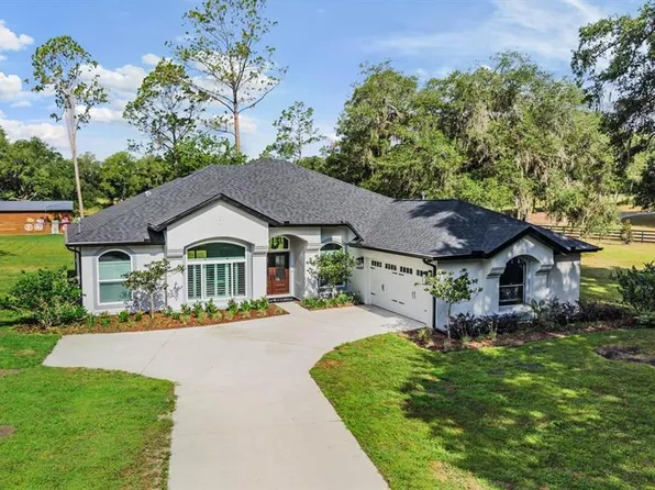 17833 Hyland Ln, Dade City, FL 33523