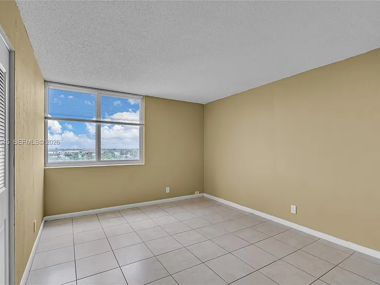 9143 SW 77th Ave #B802 — Photo 13