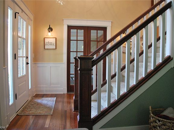 2nd image of 126 Vanderbilt Ct