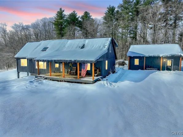 4251 Nelson Rd, Cazenovia, NY 13035