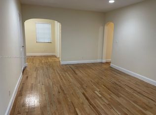 815 W 40th St APT 4, Miami Beach, FL 33140