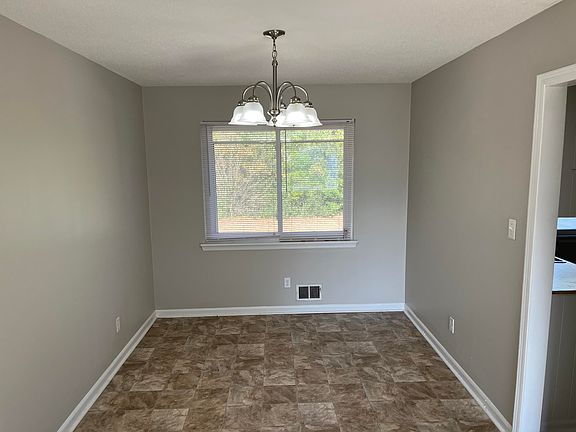 4th image of 3613 Cromwell Drive