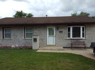 424 Garland Ave, Romeoville, IL 60446