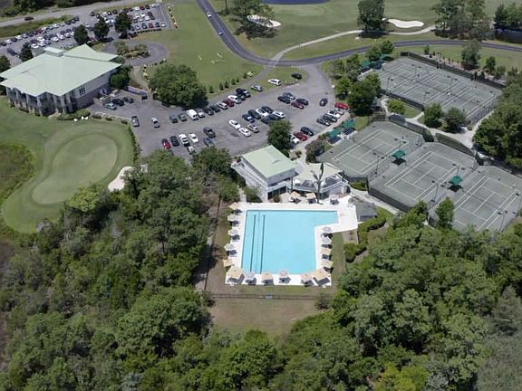 3rd image of 2611 Mariners Way