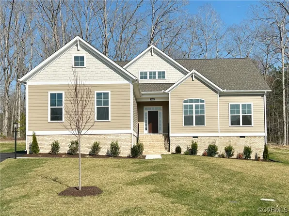 18100 Farm Cir, Moseley, VA 23120