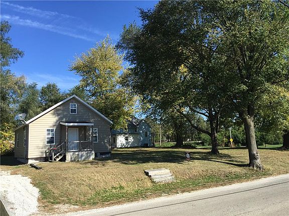 3rd image of 612 E 8th Ave