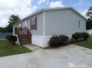 208 Fleetwood Dr, Fayetteville, GA
