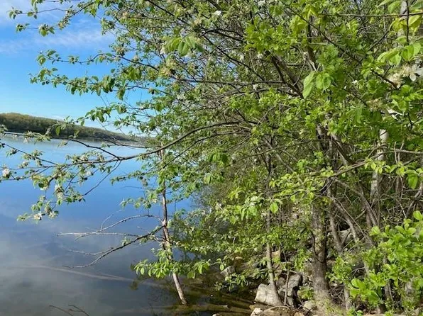 River Forest Dr #8, Kaukauna, WI 54130