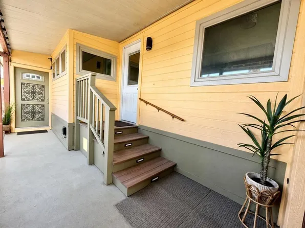 4 Arapaho St, Palm Springs, CA 92264