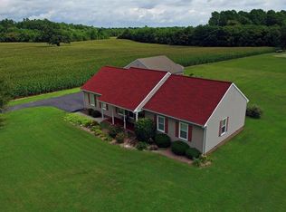 800 Glebe Point Ln, Burgess, VA 22432