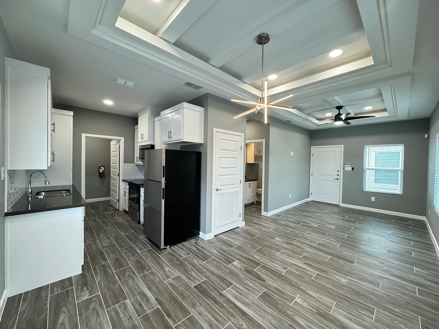 1808 Angelina Dr — Photo 2