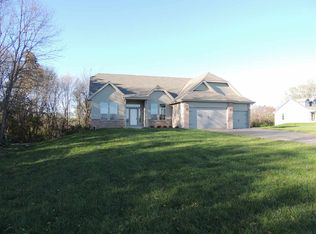 8727 N Stone Farm, Edgerton, WI 53534