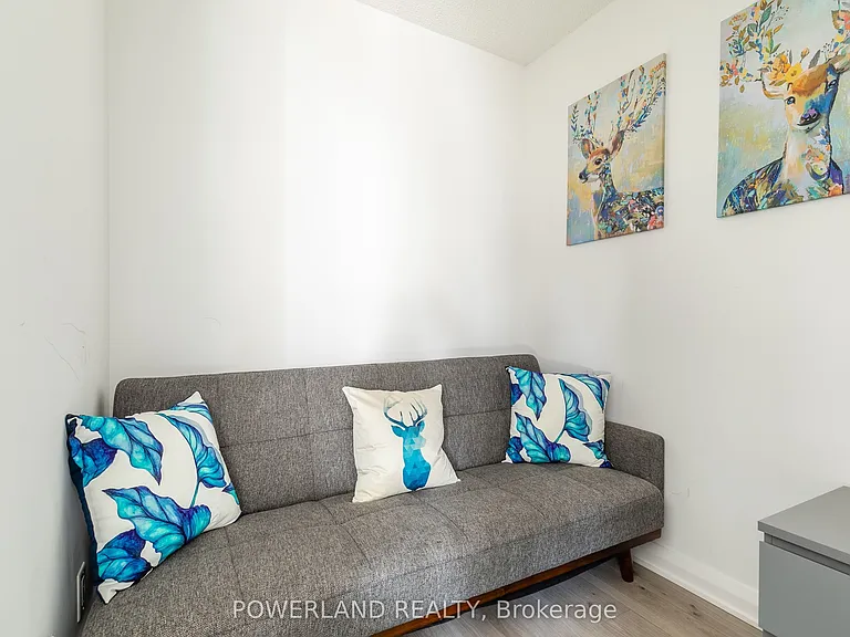 155 Yorkville Ave #814 — Photo 6