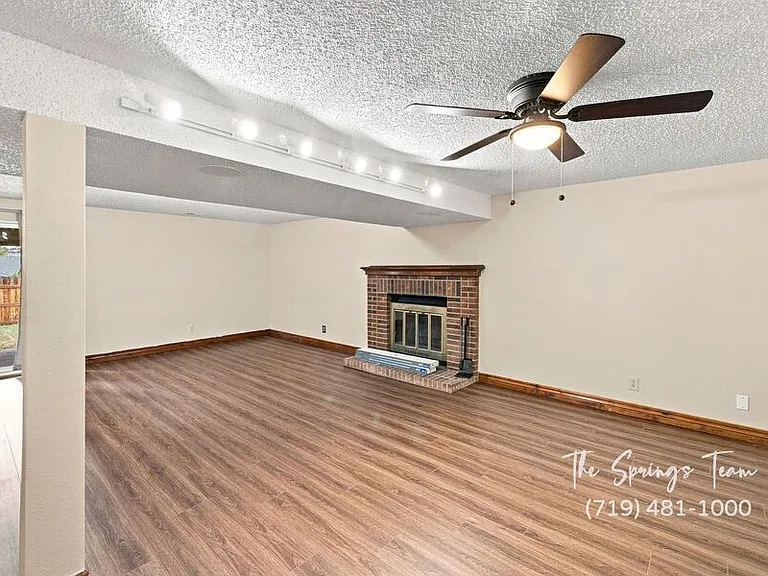 3060 Maverick Dr — Photo 28