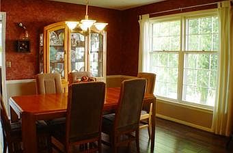 3rd image of 193 NE Beechwood Ct