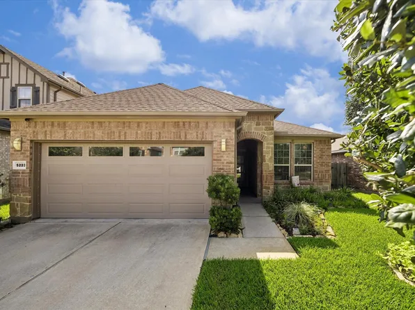 5223 Ivory Glass Dr, Katy, TX 77493