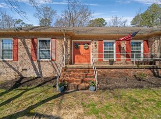 2700 Forest Lake Rd, Chester, VA 23831