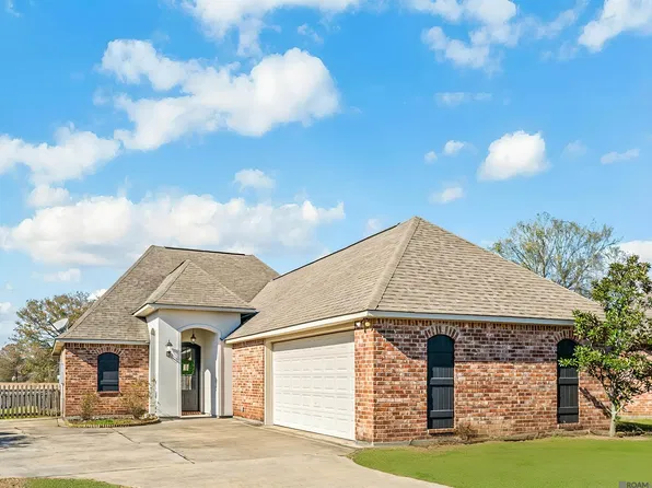 31067 Autumn Lake Dr, Walker, LA 70785