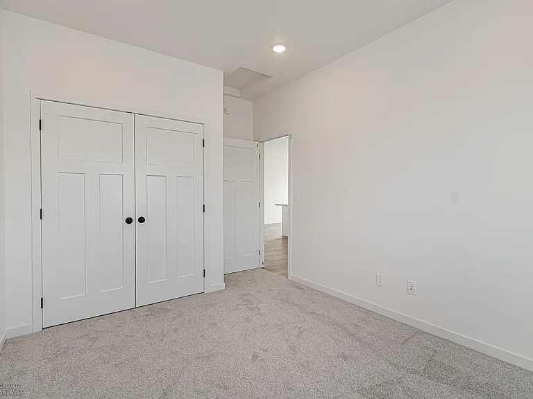 1615 5th Ave NE — Photo 18