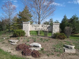 5N304 S Ridge Ln, St Charles, IL 60175