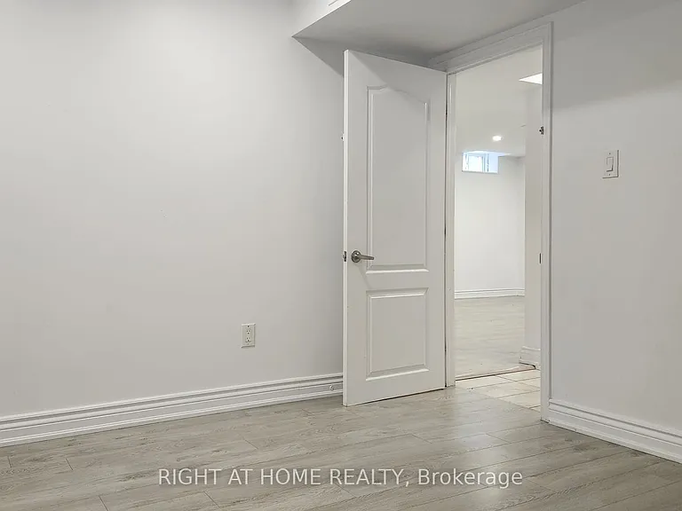 1 Via Avellino Rd #BASEMENT — Photo 25