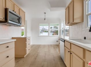 1735 W 108th St, Los Angeles, CA 90047