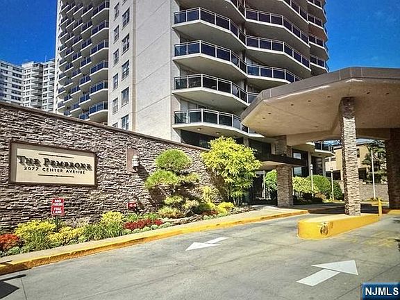 4th image of 2077 Center Ave #3F