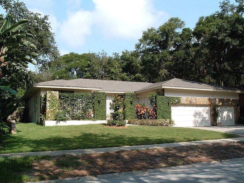 17 Fernbrooke Dr., Safety Harbor, Florida