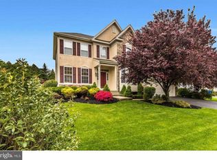 12 Castleton Ln, Moorestown, NJ 08057