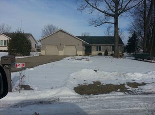 12736 Sunrise Ct, Wayland, MI 49348