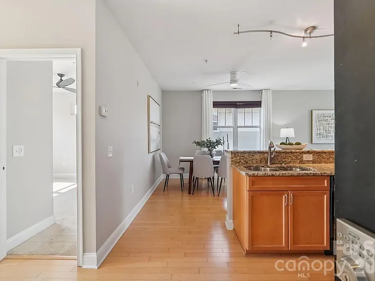1308 Kenilworth Ave #432 — Photo 10