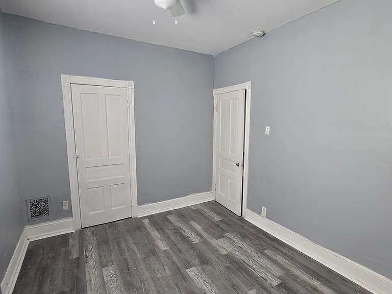 5122 Greene St — Photo 13