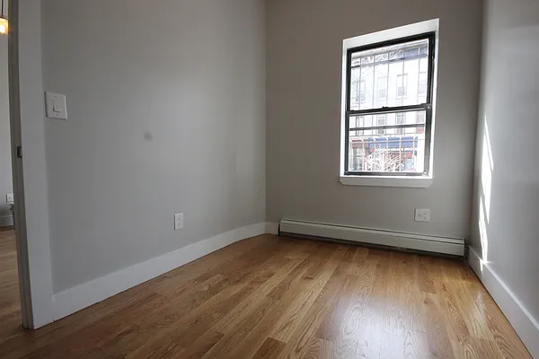 Rented by Nooklyn NYC LLC | media 16