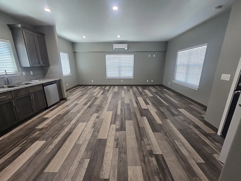 2032 SW Allen Creek Rd #B — Photo 7