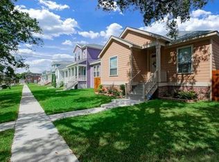 4541 Duplessis St, New Orleans, LA 70122