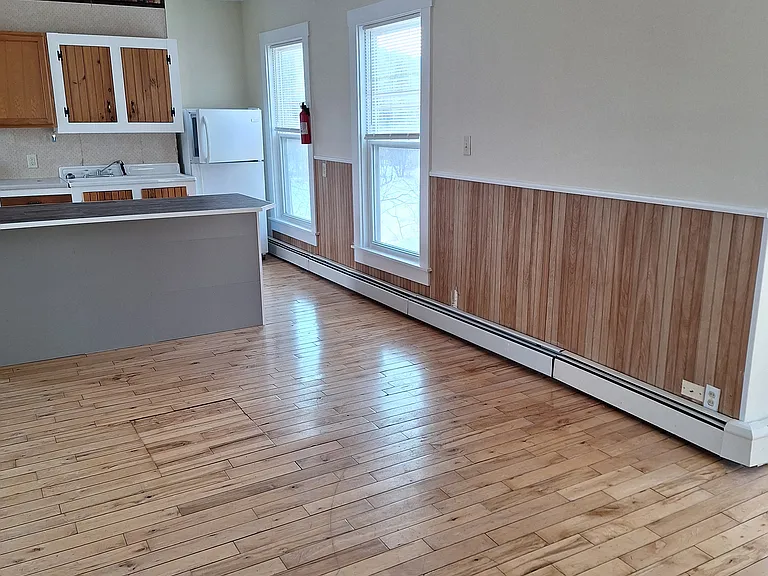 121 Pleasant St #4 — Photo 19