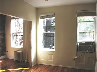 Rented by Vivaldi Real Estate