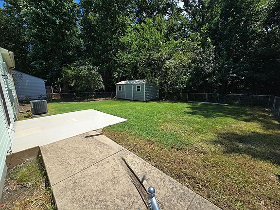 2nd image of 206 Bull Run Dr