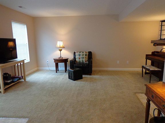 3rd image of 5950 Woodshire Dr #303