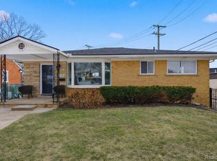 1544 Sheffield Rd, Birmingham, MI 48009