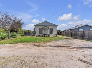 9904 S Alta Ave, Reedley, CA 93654