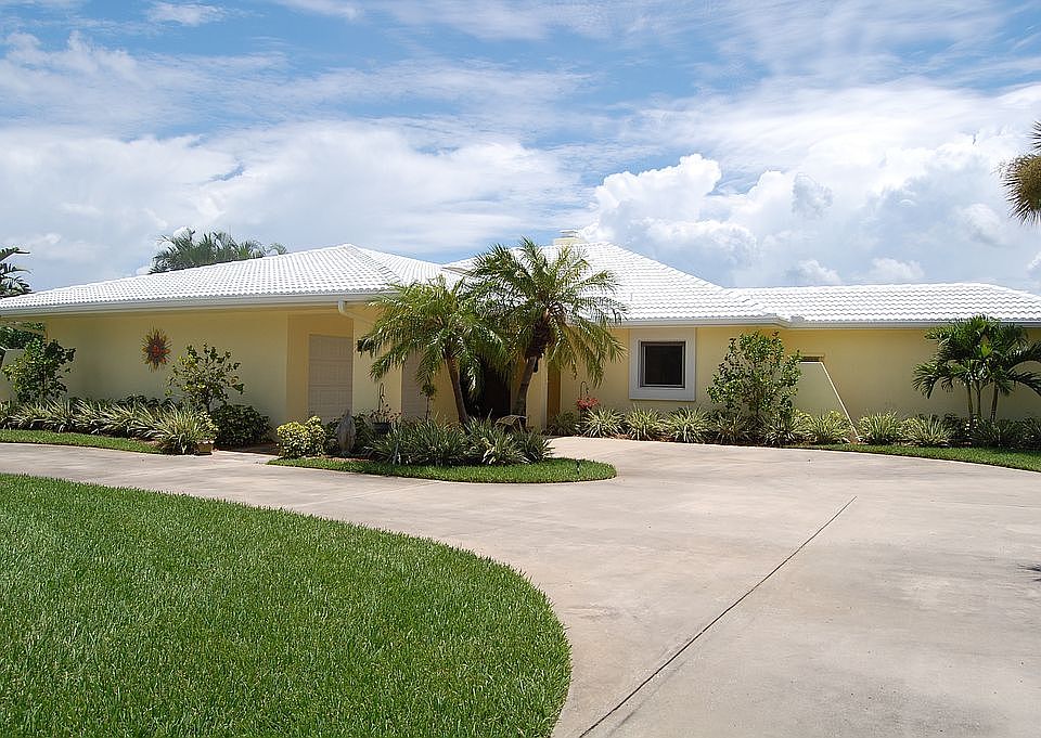 1st image of 409 Banana River Blvd