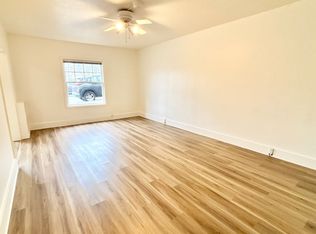 911 SW 21st Ave #102, Portland, OR 97205