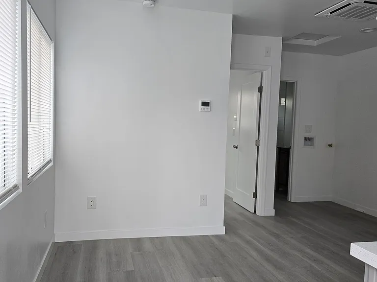2706 Thornton Ave #B — Photo 5